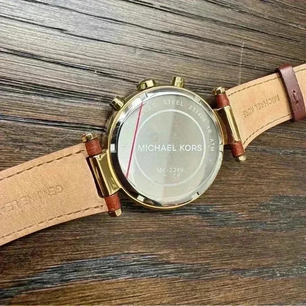 Michael Kors Watch - Picture 8 of 8
